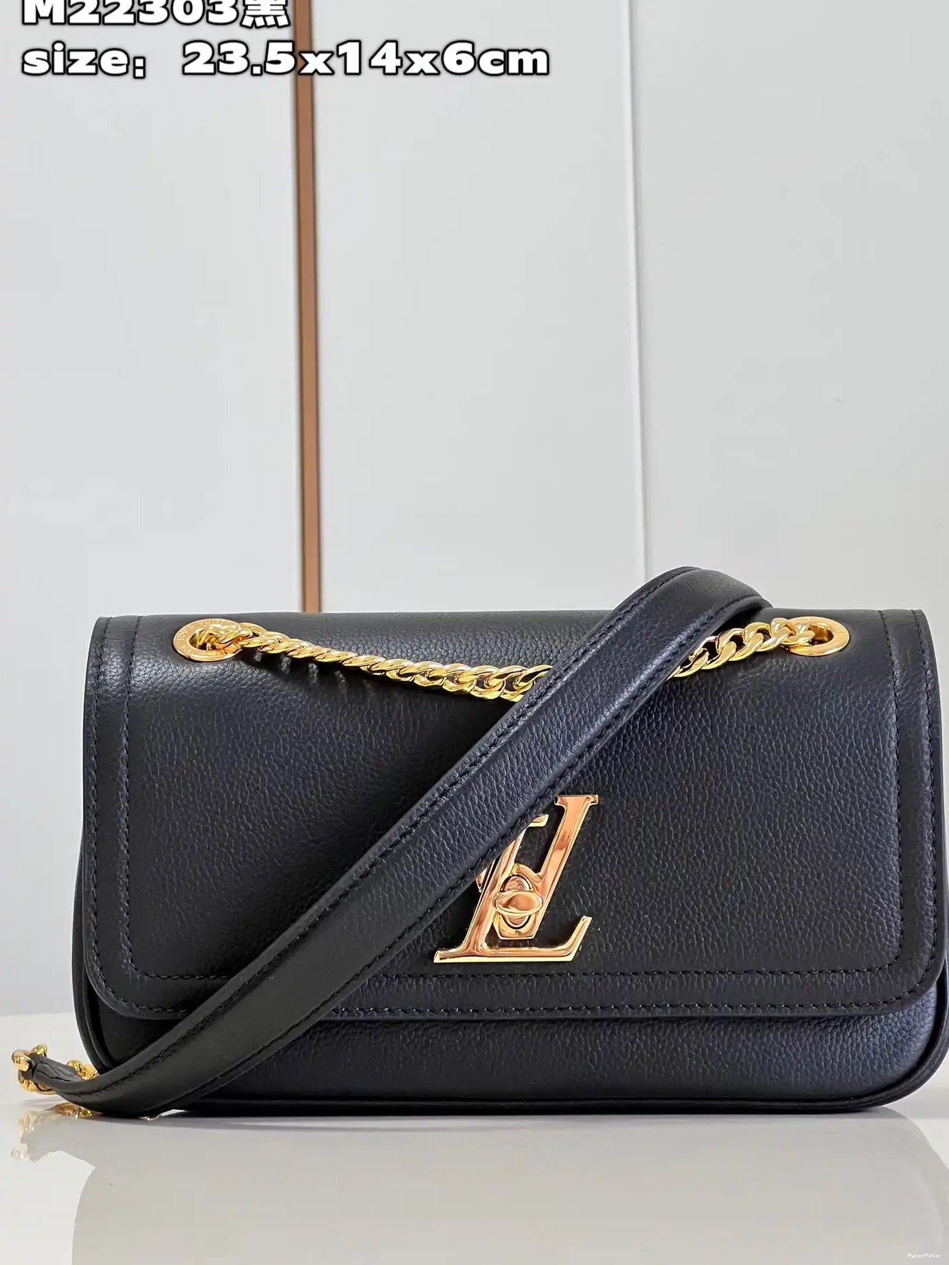 cm TWIST-23.5*14*6 VUITTON LOUIS 0516